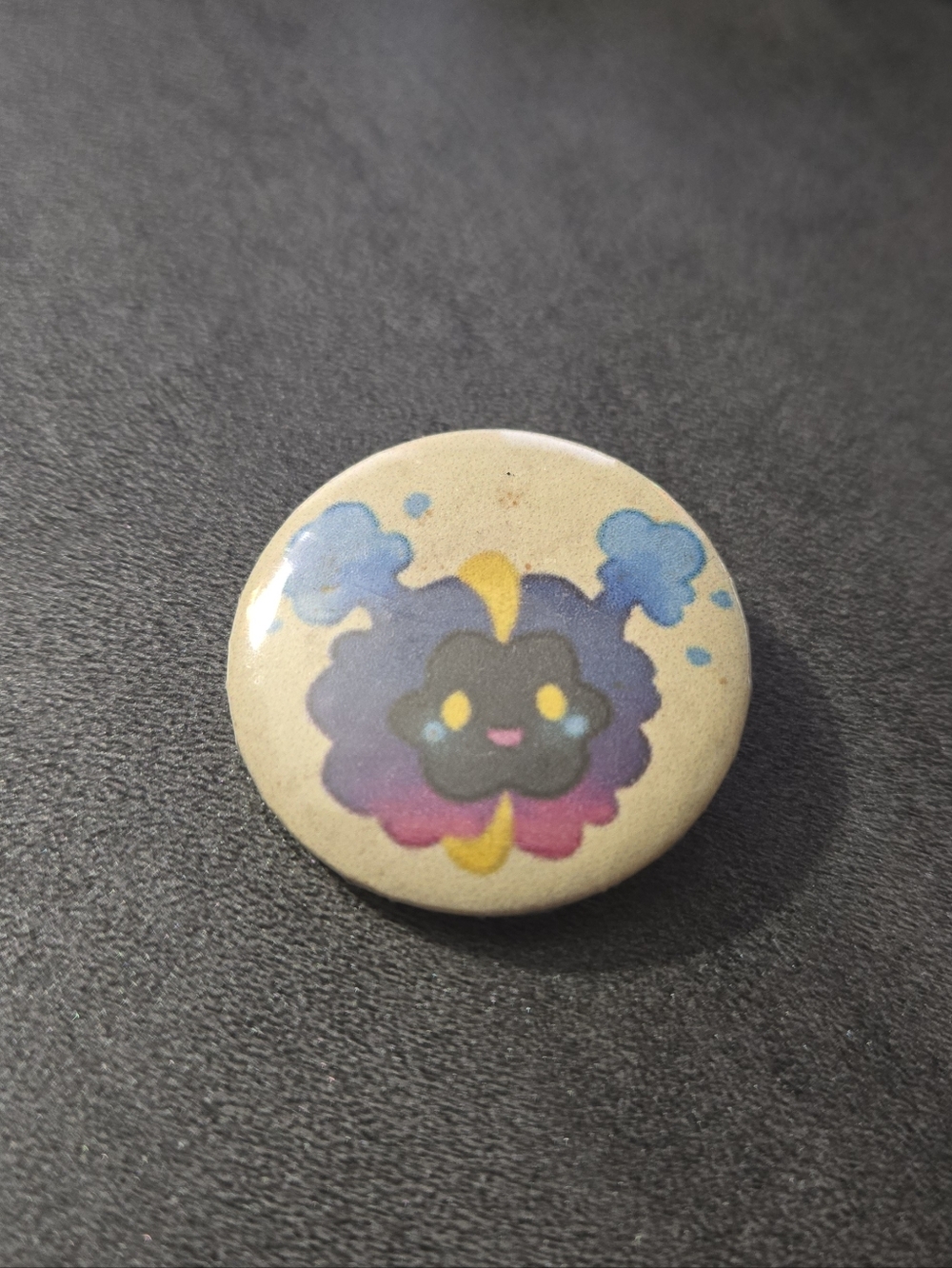 Cosmog Badge/Pin